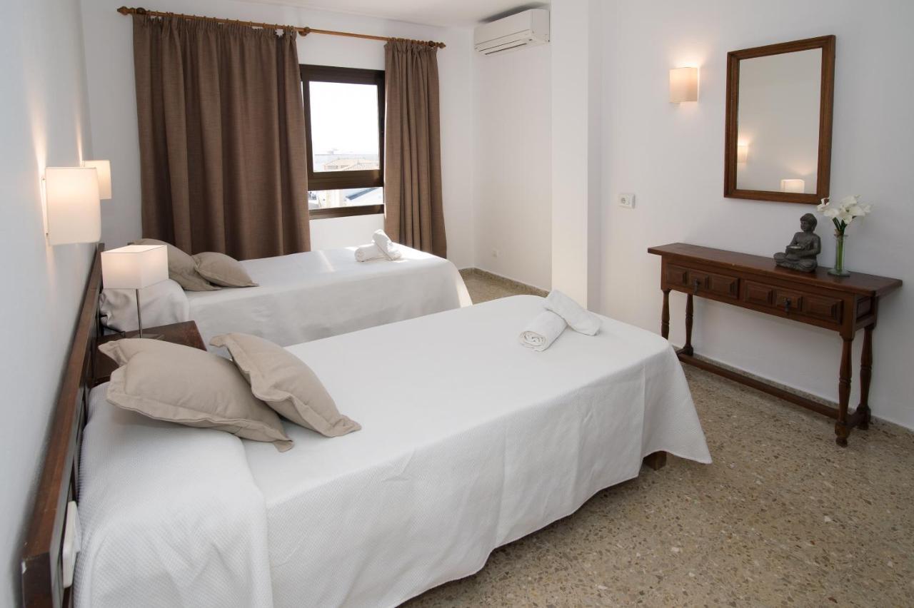 Apartamentos Mestret Sant Antoni de Portmany Extérieur photo