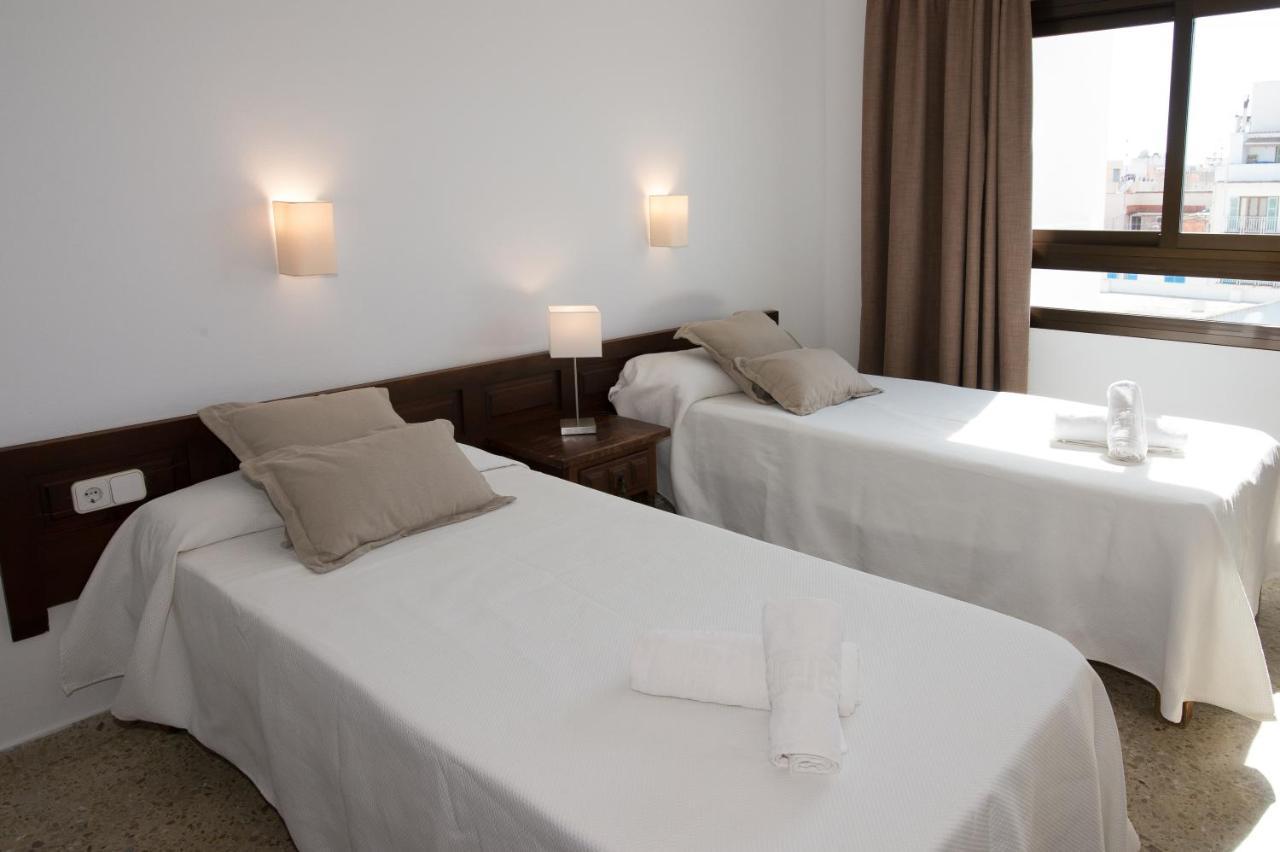 Apartamentos Mestret Sant Antoni de Portmany Extérieur photo