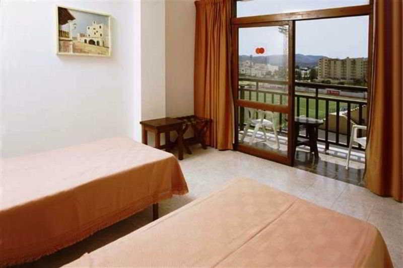 Apartamentos Mestret Sant Antoni de Portmany Extérieur photo