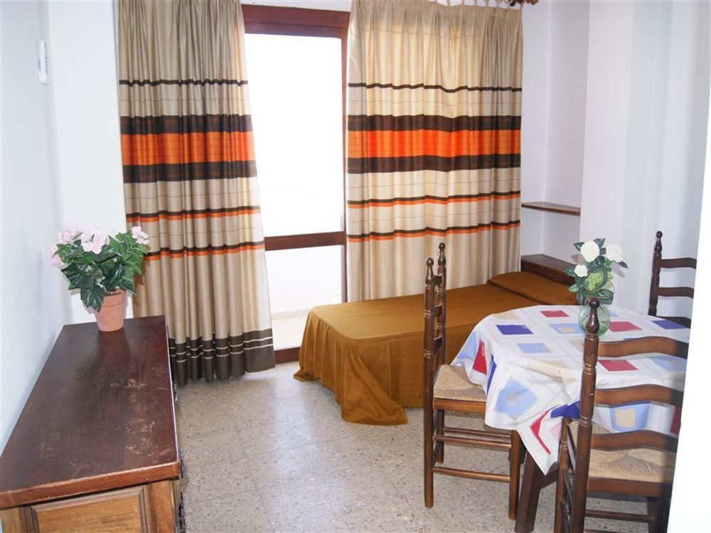 Apartamentos Mestret Sant Antoni de Portmany Extérieur photo
